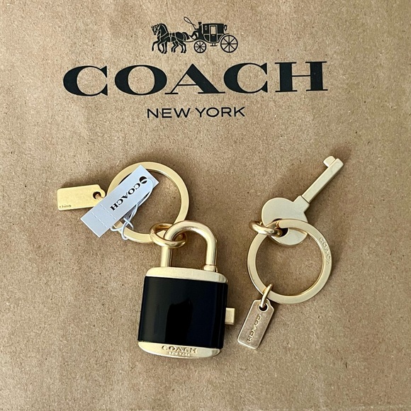 Coach Lock & Key Bag Charm Brand New with Tags - Picture 4 of 8